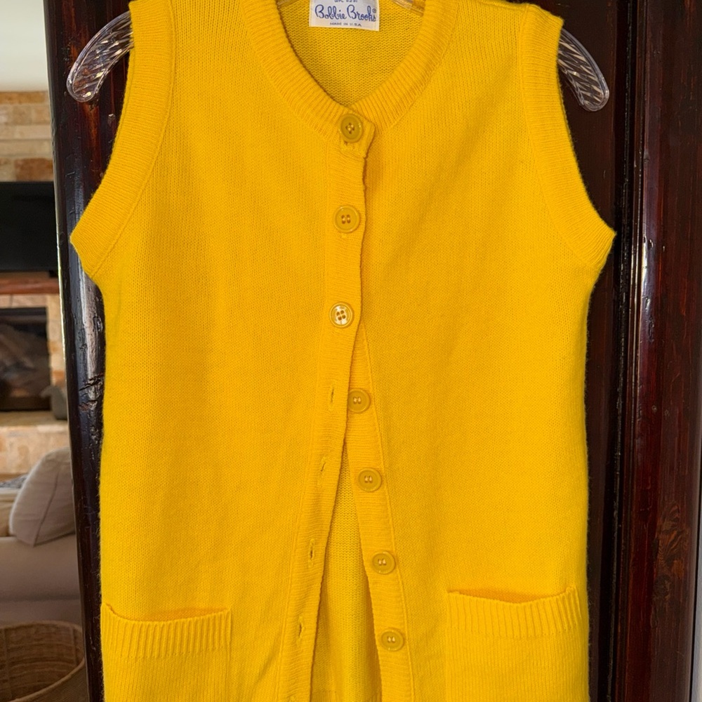 Bobbie Brooks vintage Bright Yellow Knit cardigan
Old money varsity preppy